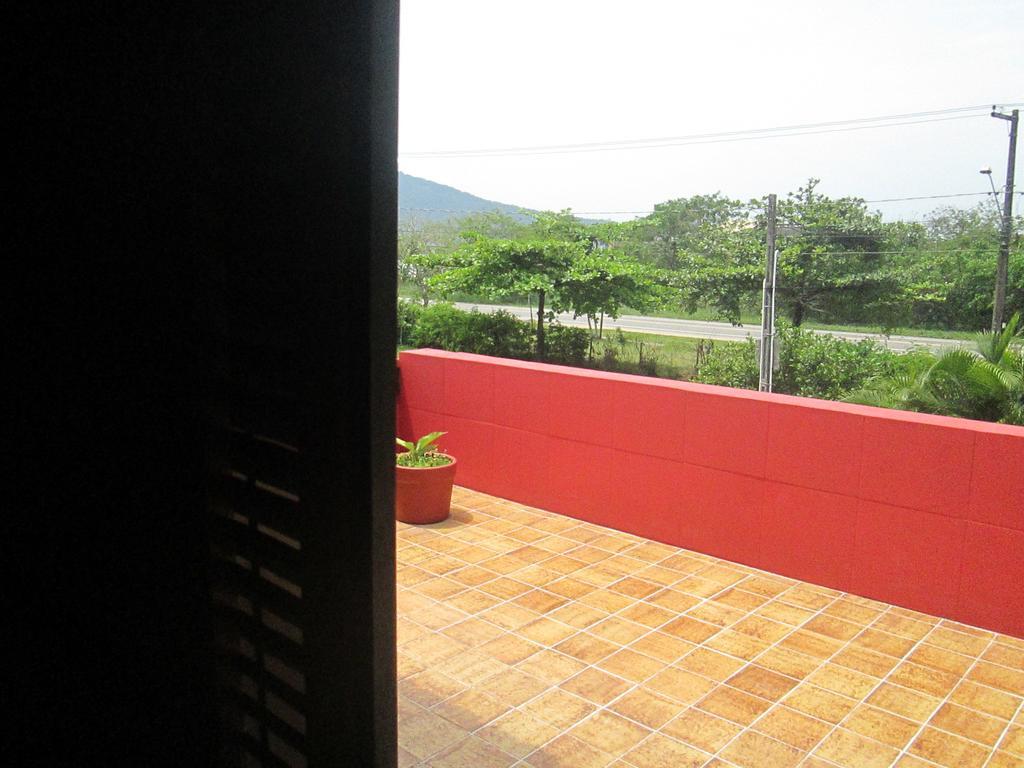 Ubatuba Surf Hostel, Apenas A 60 Metros Da Praia Da Lagoinha! Chambre photo
